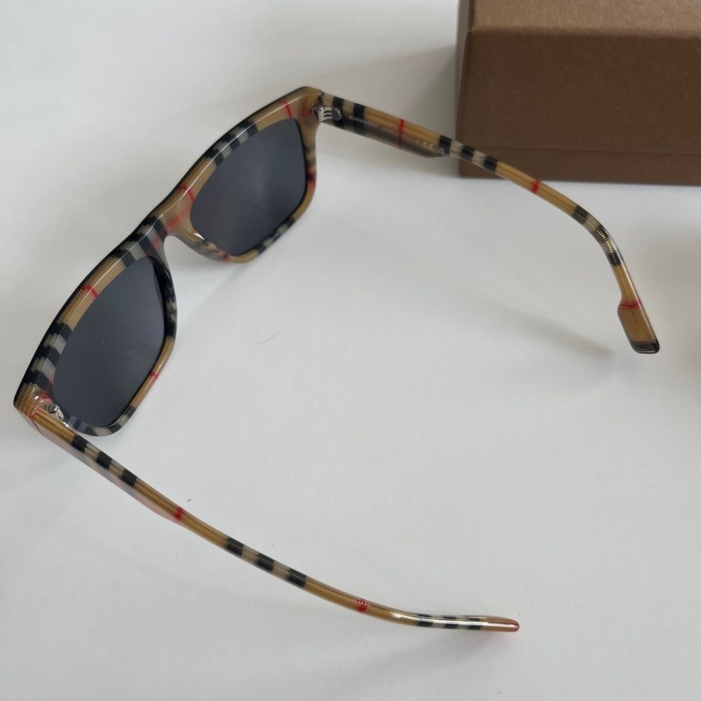 Authentic Iconic Burberry Unisex Square Sunglasses